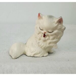 Vintage Josef Originals Miniature Mini White Kitty Cat Figurine Made in Japan